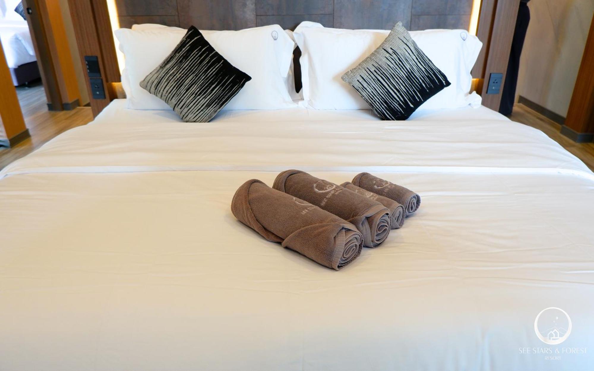See Stars & Forest Resort Amphoe Sawang Daen Din Εξωτερικό φωτογραφία
