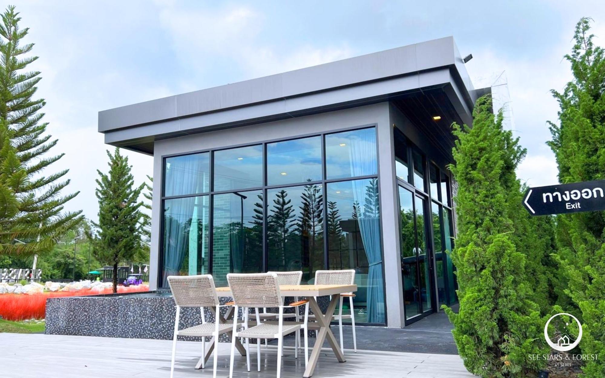 See Stars & Forest Resort Amphoe Sawang Daen Din Εξωτερικό φωτογραφία